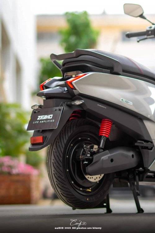 全能電摩選擇:極核AE4 Pro超越小牛FX