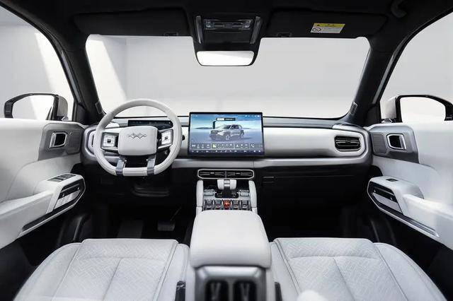 小眾變爆款!2025黑馬,狂甩超5萬臺成銷冠,混動越野僅售17萬多